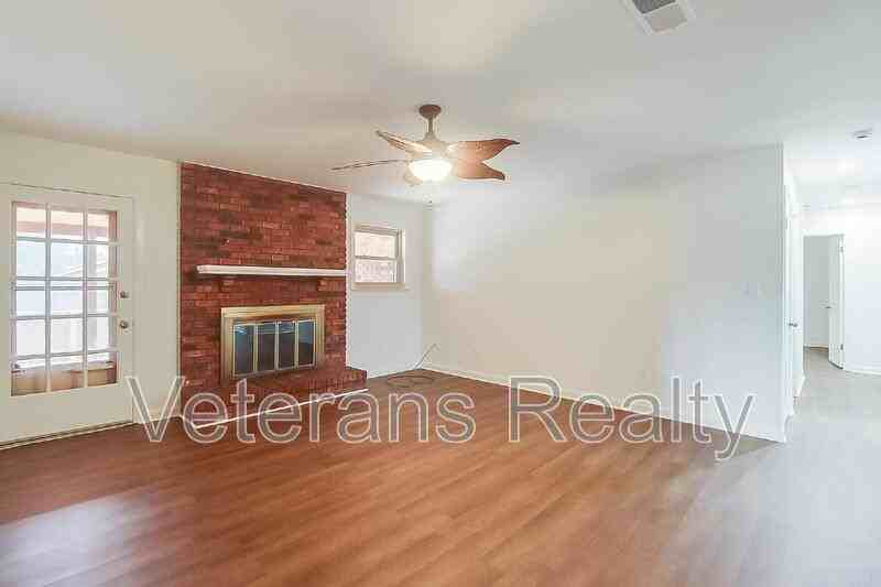 16170 Carolyn St - Photo 6 of 26