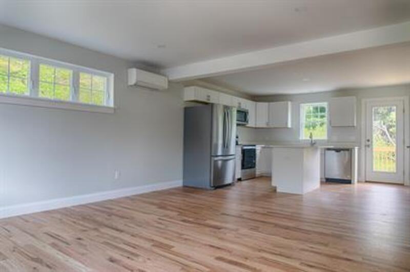 3 Thomas Dr - Photo 2 of 23