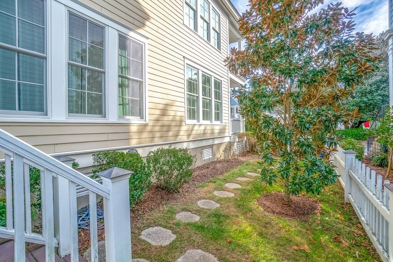 9573 27th Bay St - Photo 4 of 50