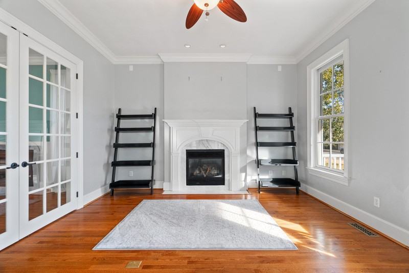 9573 27th Bay St - Photo 6 of 50
