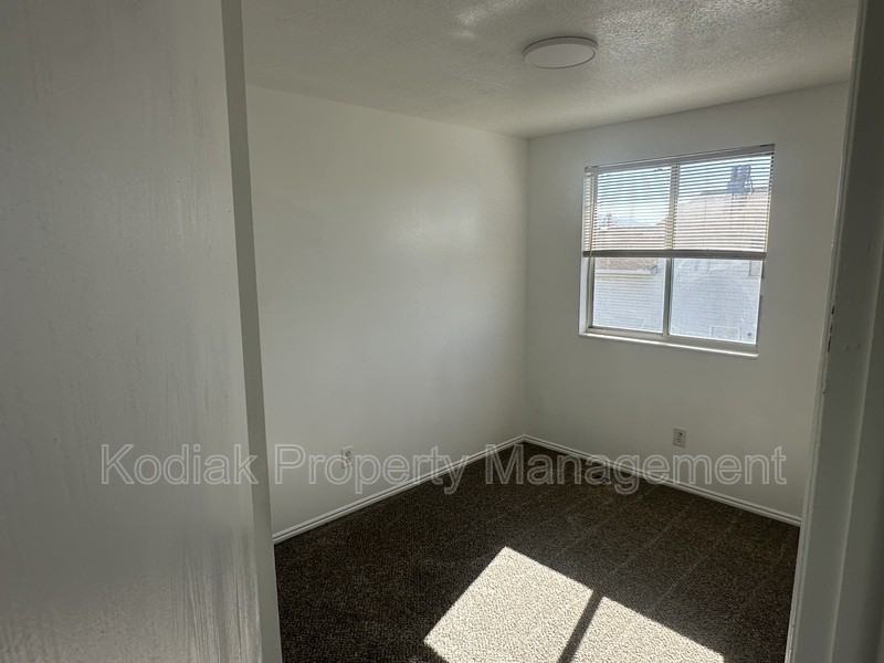 1149 N Nayon Dr #4 - Photo 4 of 13