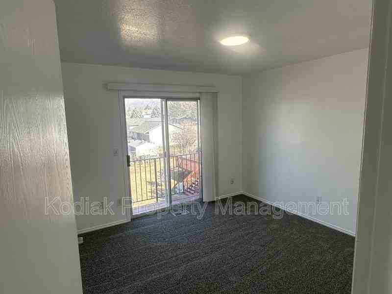 1149 N Nayon Dr #4 - Photo 7 of 13