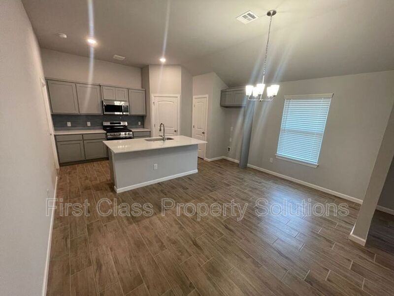 19917 Forsythe Dr - Photo 4 of 33