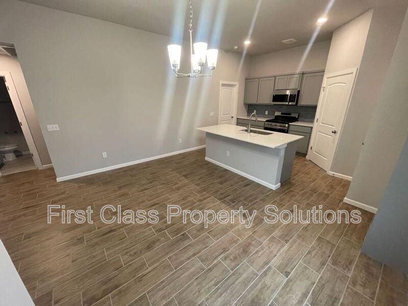 19917 Forsythe Dr - Photo 5 of 33