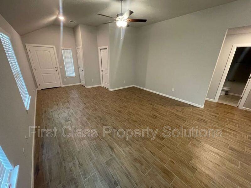 19917 Forsythe Dr - Photo 7 of 33