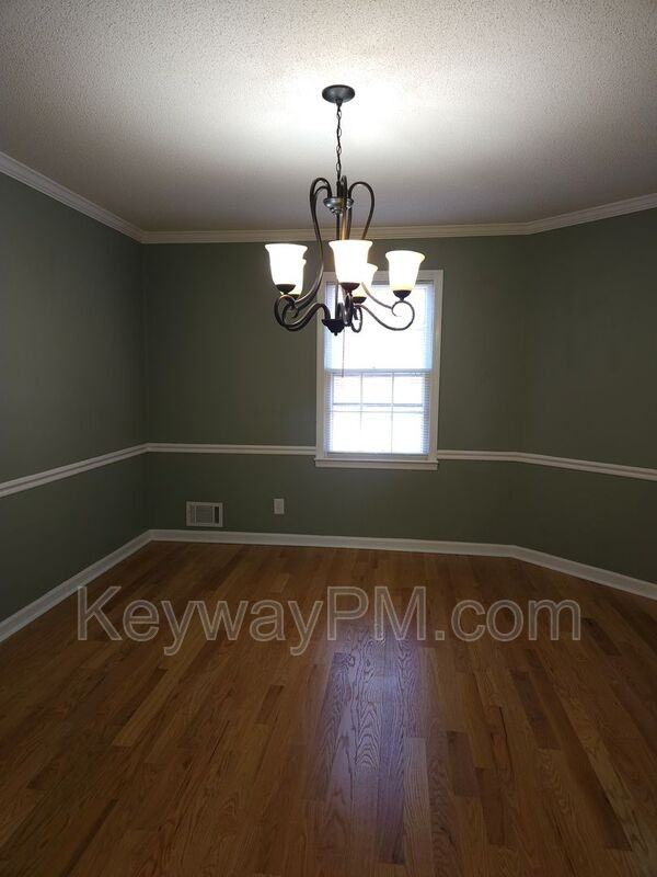 792 Greenwood Dr - Photo 5 of 17