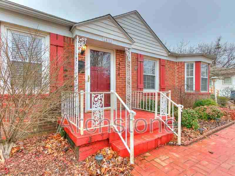 408 E 6th St - Photo 3 of 43