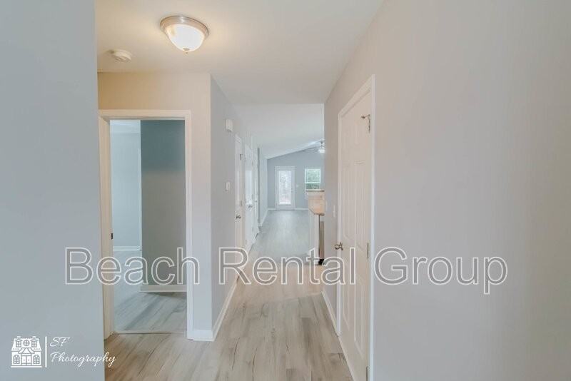 290 Blue Rock Dr - Photo 3 of 21
