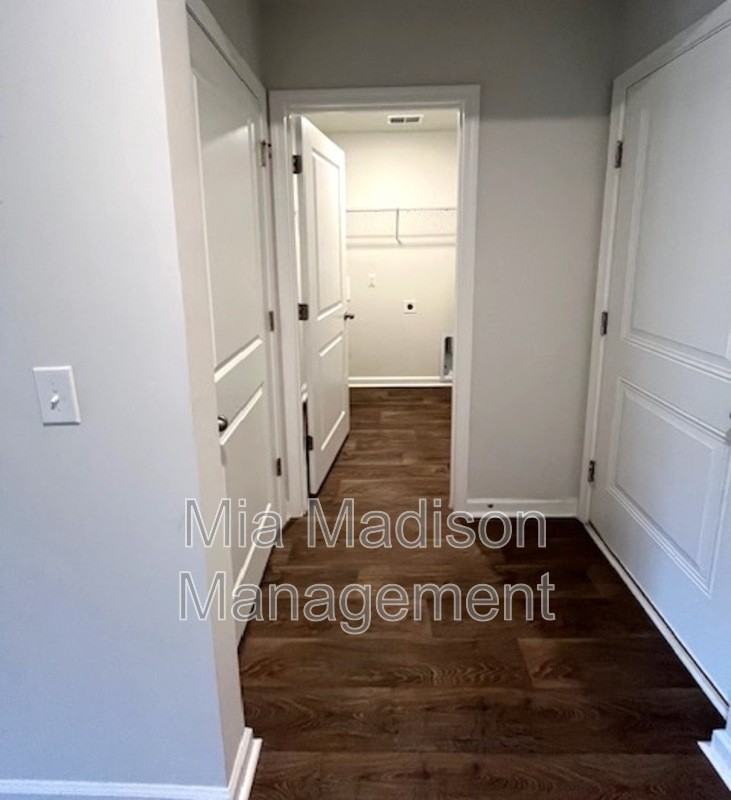 214 Barbados Rd - Photo 3 of 15
