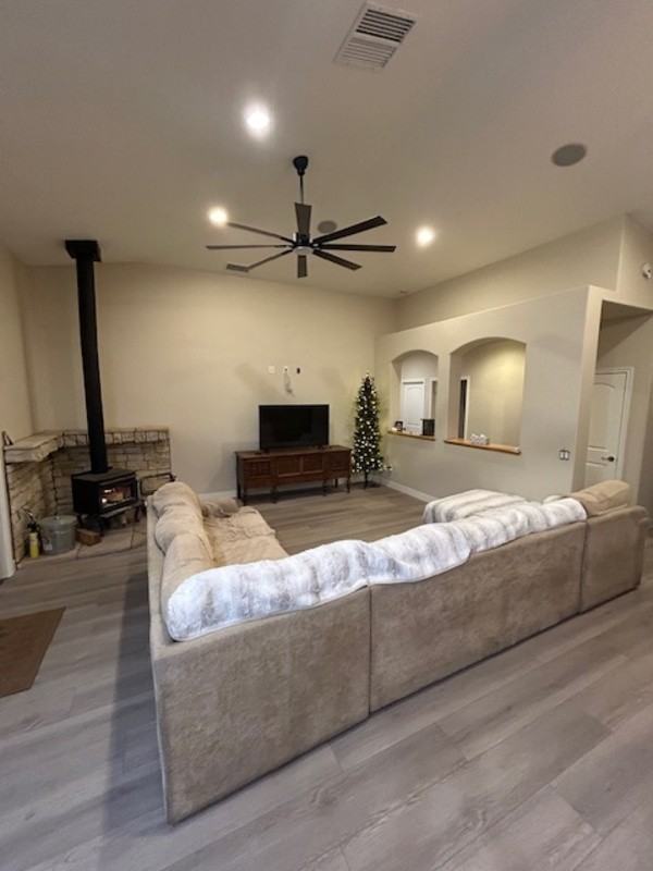 8265 Green Rd - Photo 2 of 34