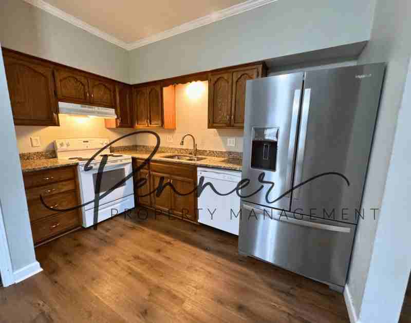 3538 Ne Independence Ave - Photo 4 of 12