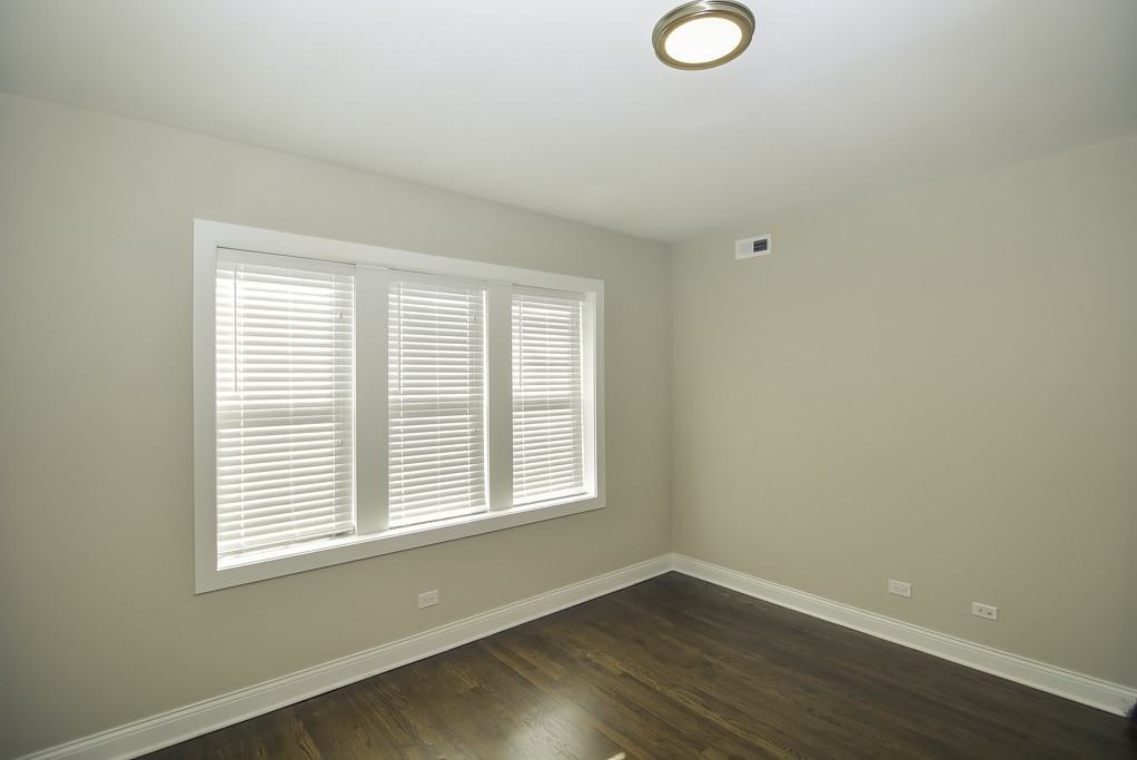 2230 N Sawyer Ave #3E - Photo 6 of 20