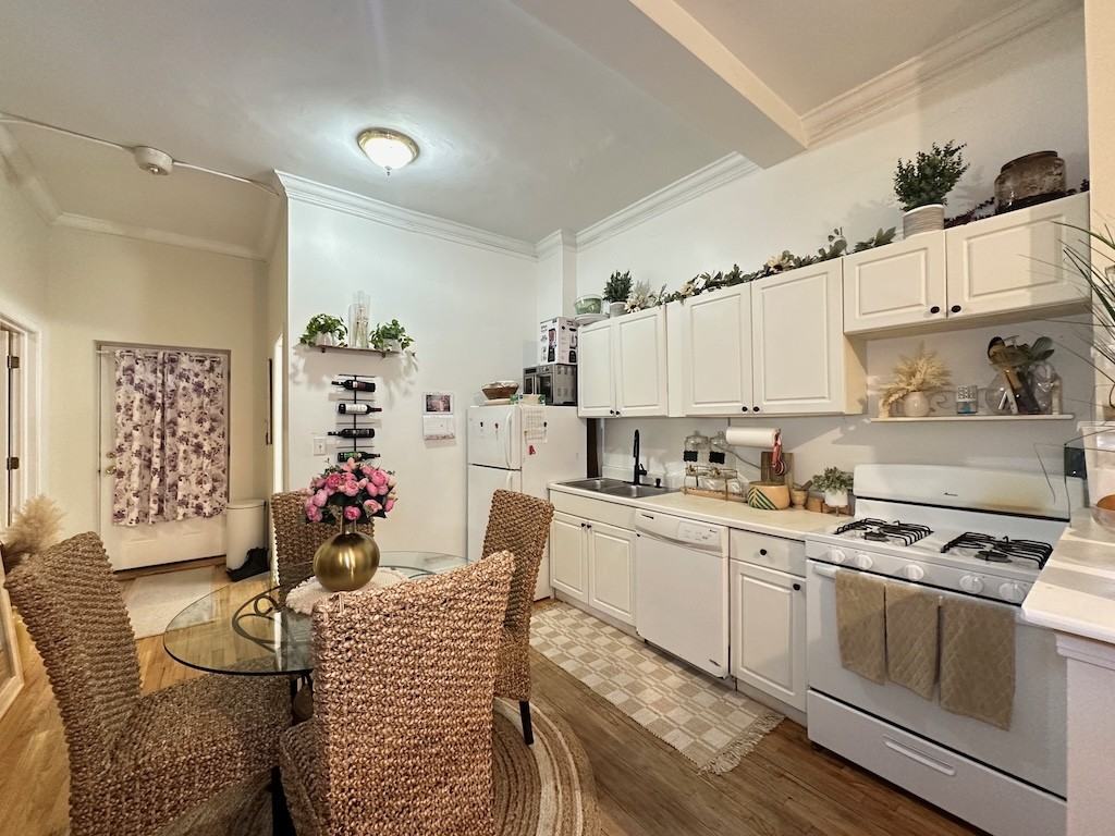 918 Green Bay Rd #G - Photo 4 of 21