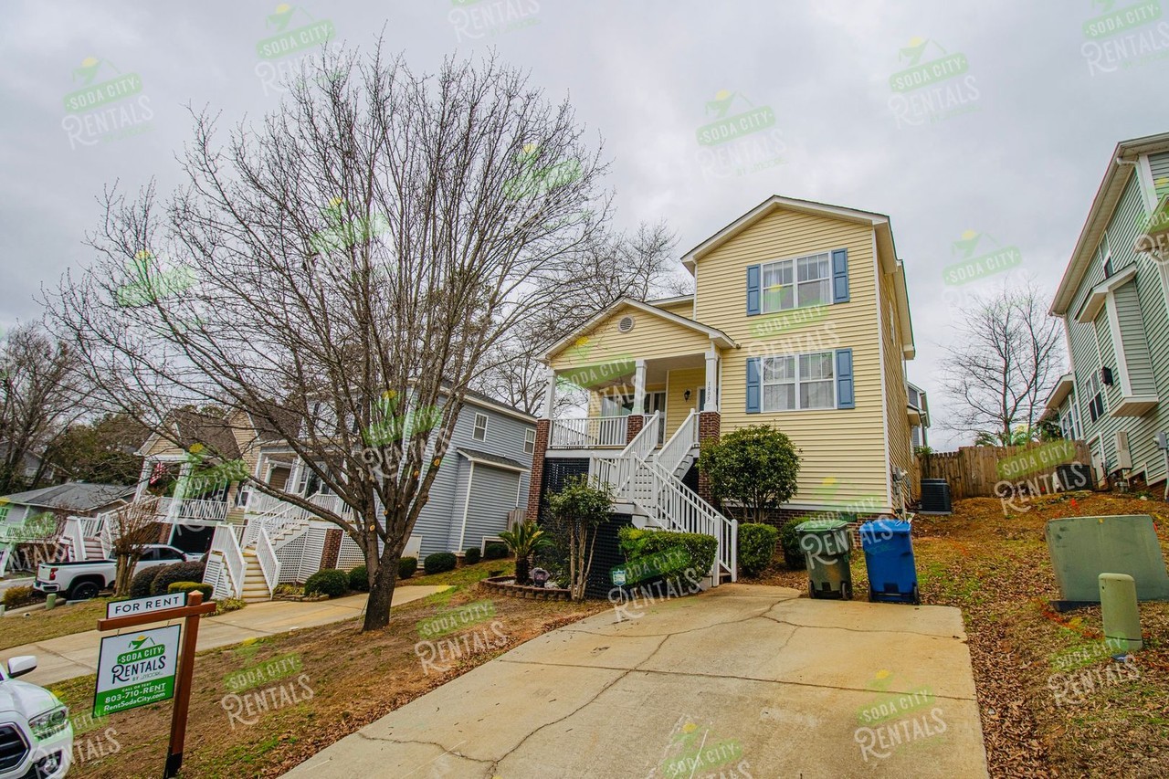 1005 Edgefield St - Photo 7 of 38