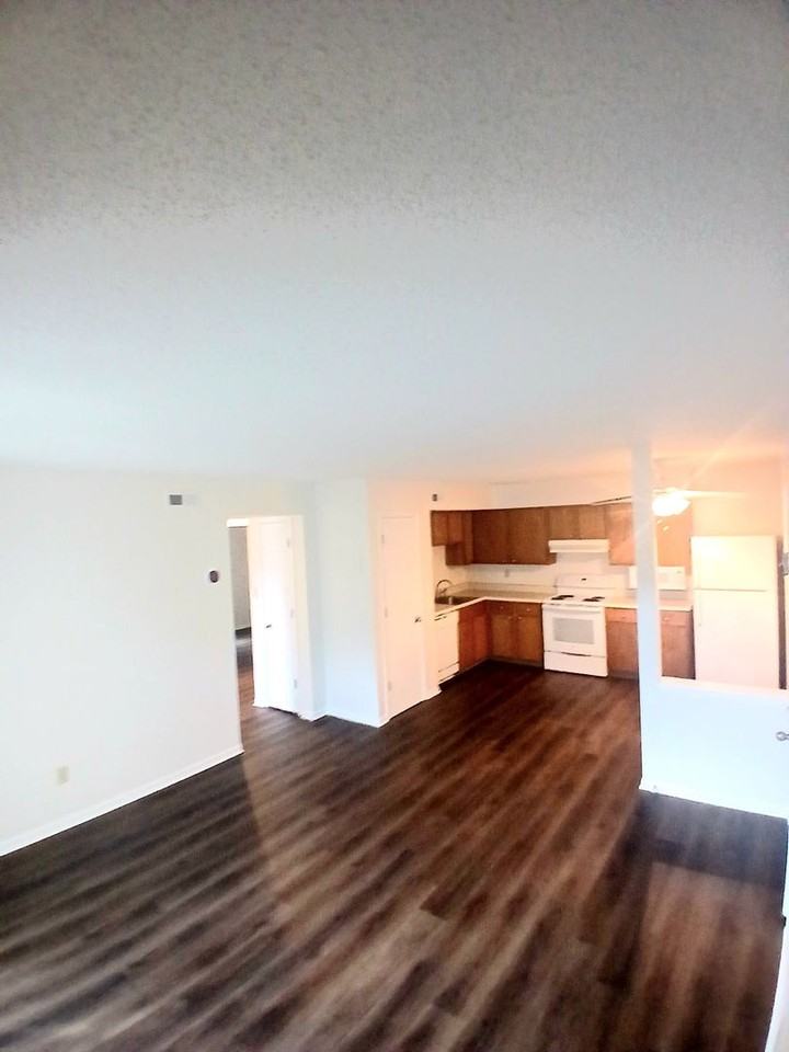 Heatherbrook - Photo 3 of 13