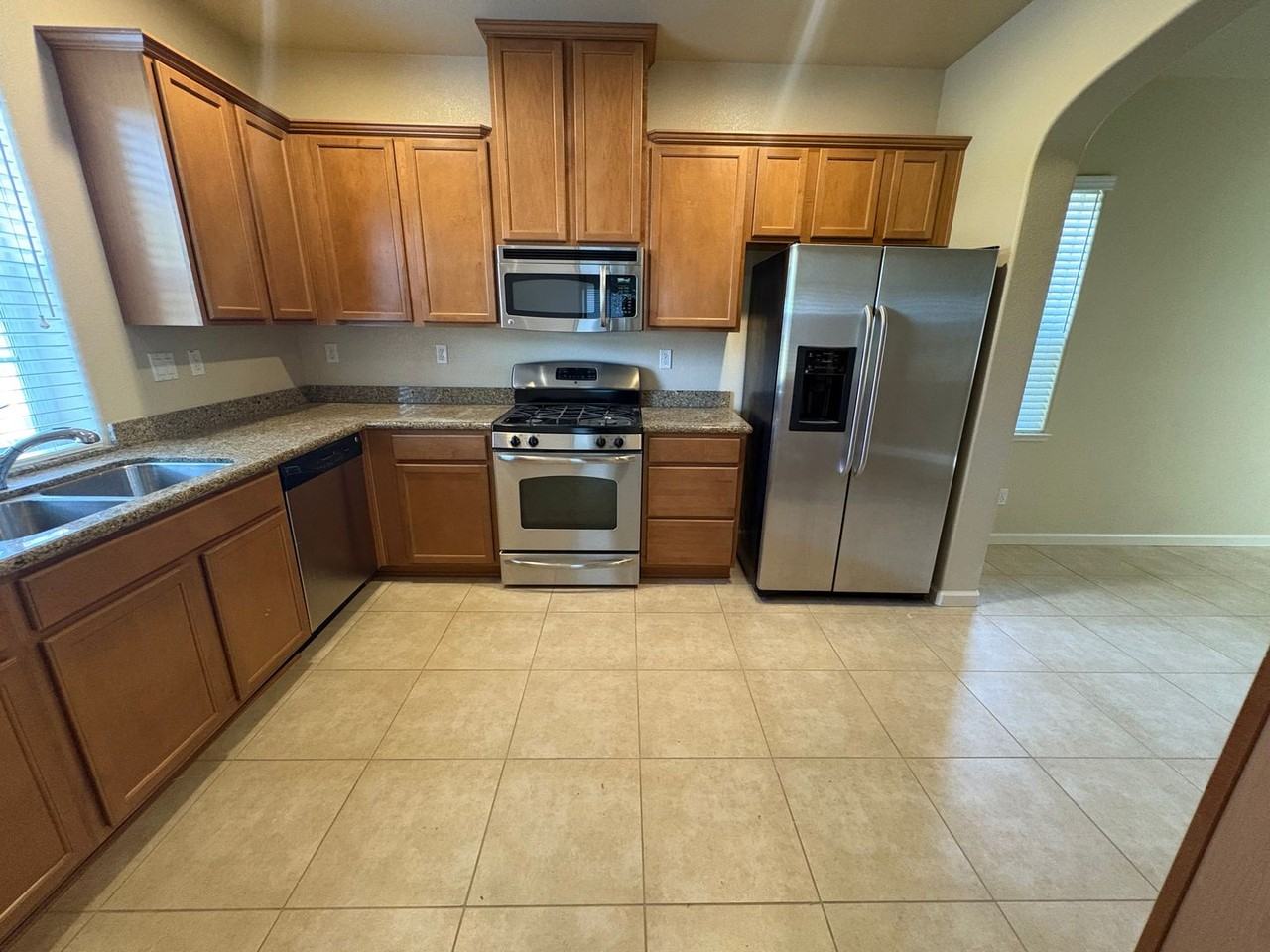 139 Talmont Cir - Photo 2 of 18