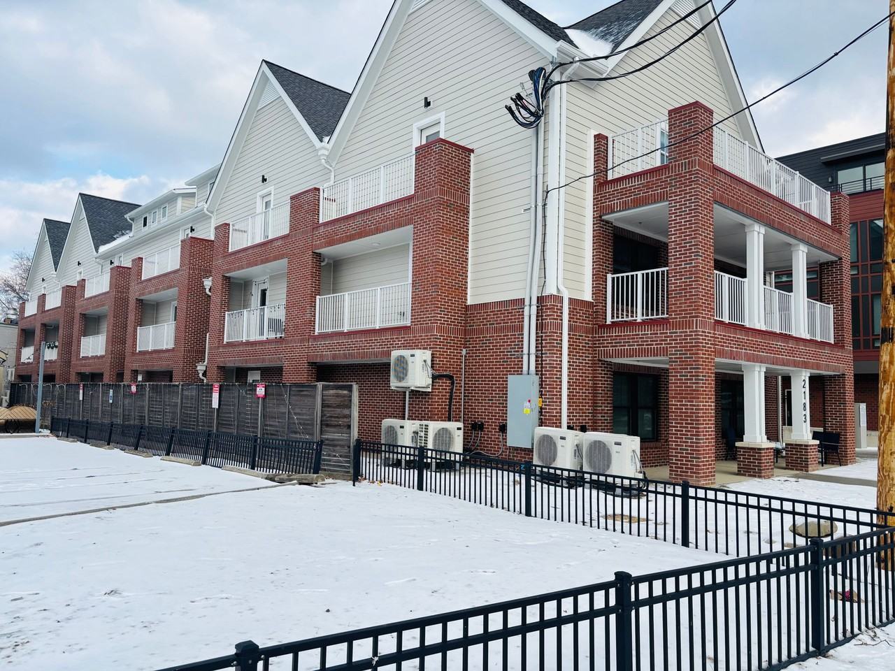 2183-2185 Cornell Rd - Photo 7 of 13