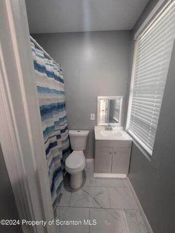 332  Front Street - Photo 2 of 8