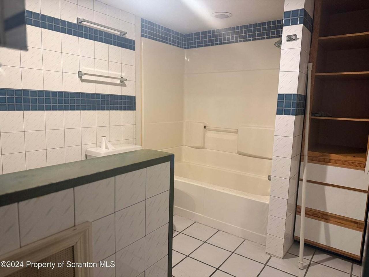 500 Pancoast Street - Photo 3 of 8