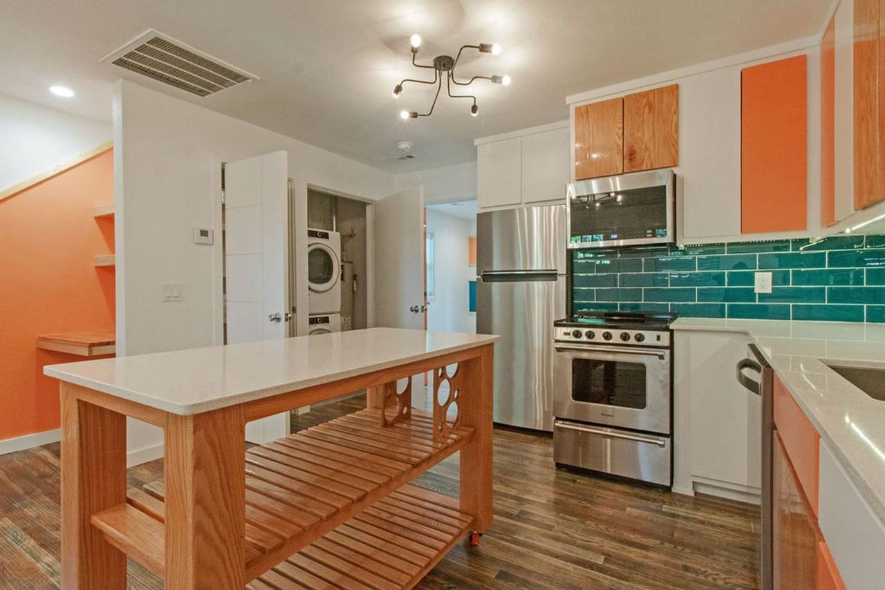 400 W Poplar St - Photo 7 of 28