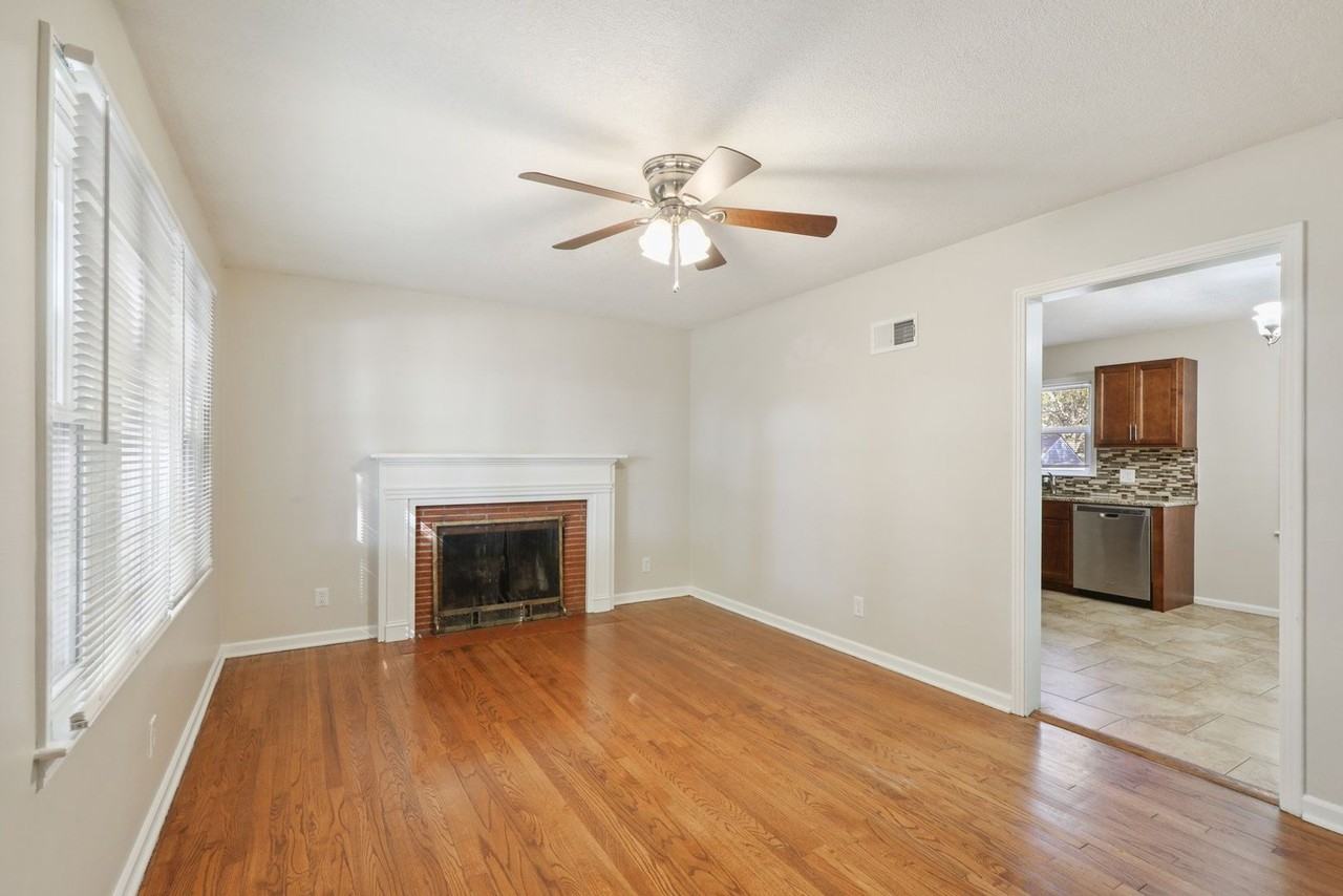 5817 Beverly Ave - Photo 3 of 16