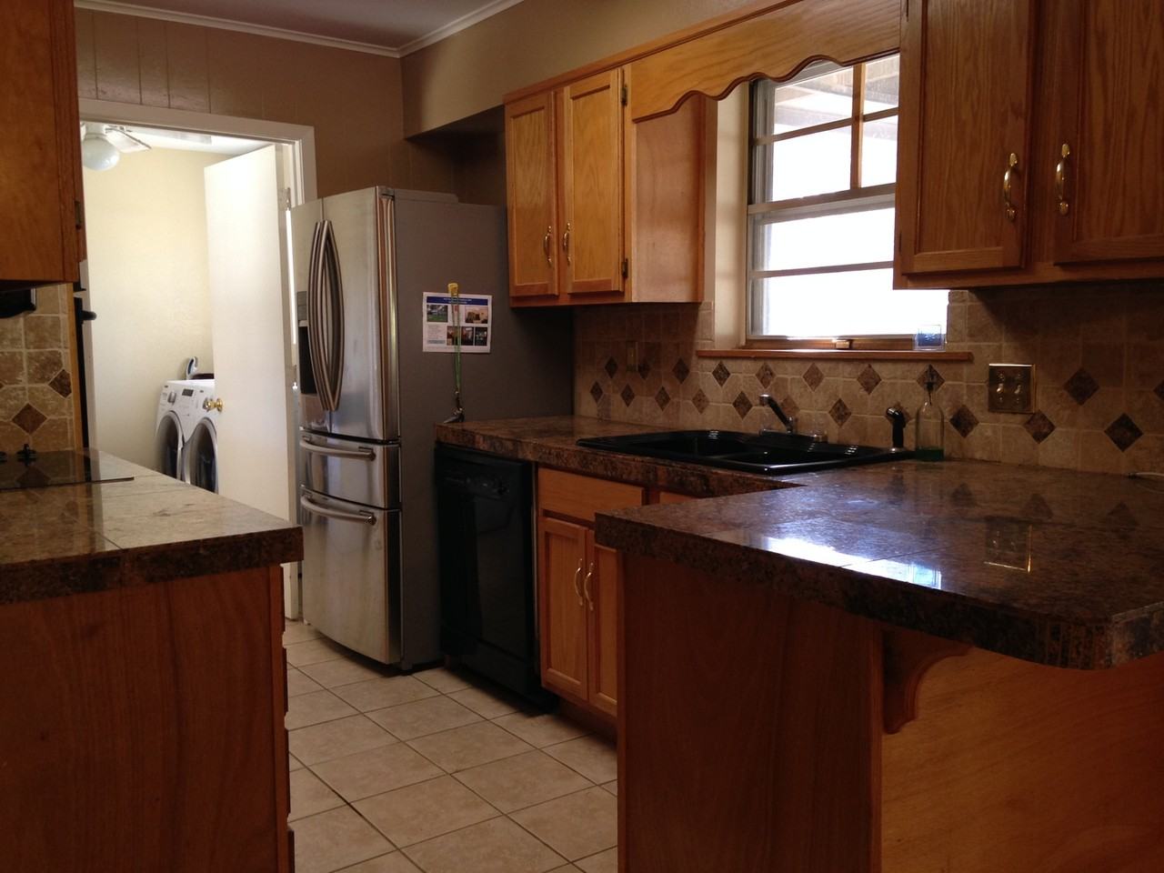 9492 Boxwood Dr - Photo 2 of 14