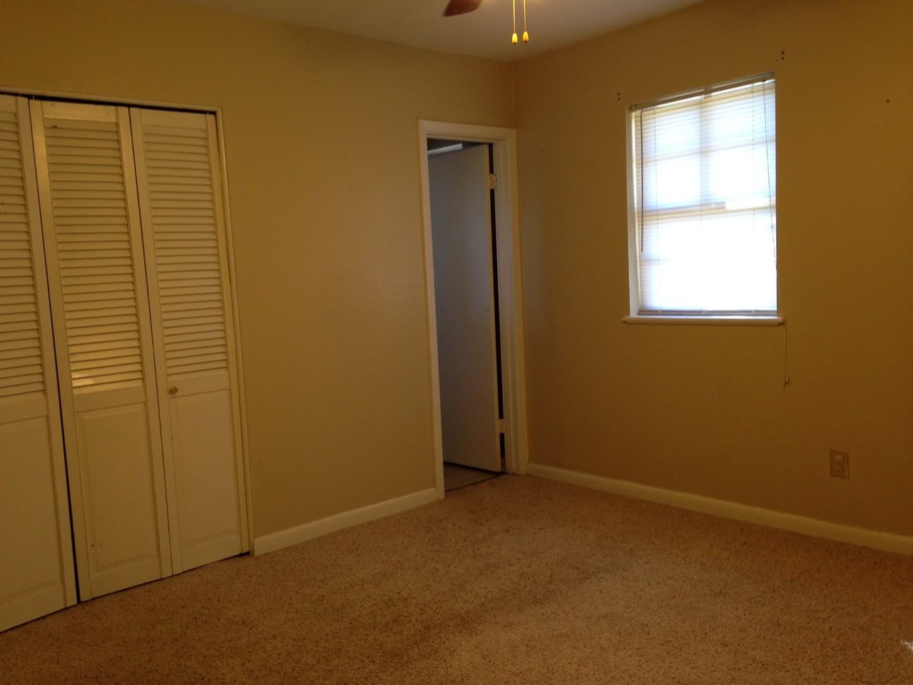 9492 Boxwood Dr - Photo 5 of 14