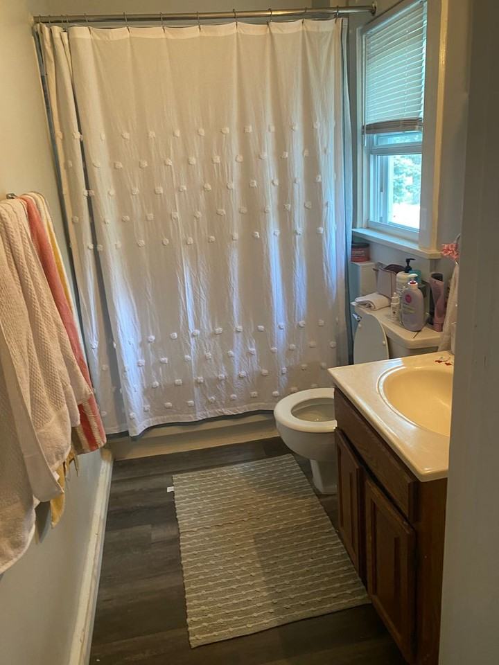 117 1/2 E Reed Ave - Photo 3 of 5