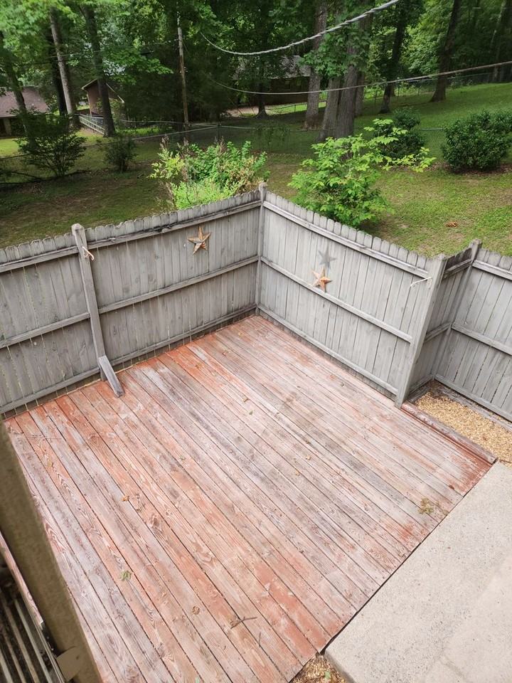 409 Broadview Dr - Photo 3 of 15