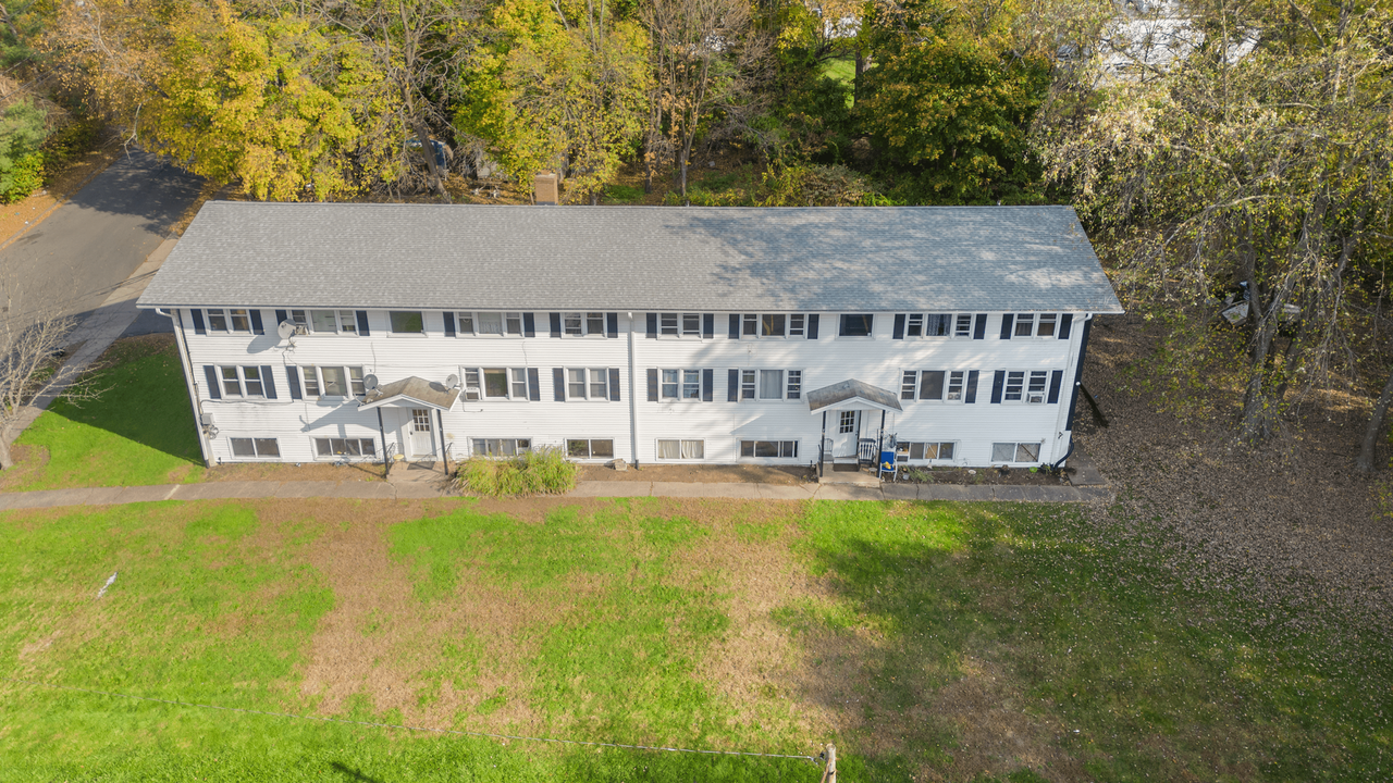 Hillside Gardens - Photo 3 of 4