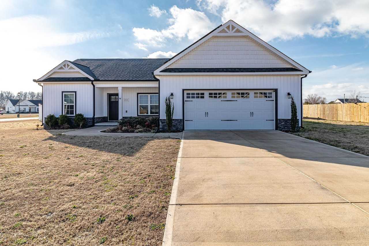 211 Shepherds Field Dr - Photo 2 of 27