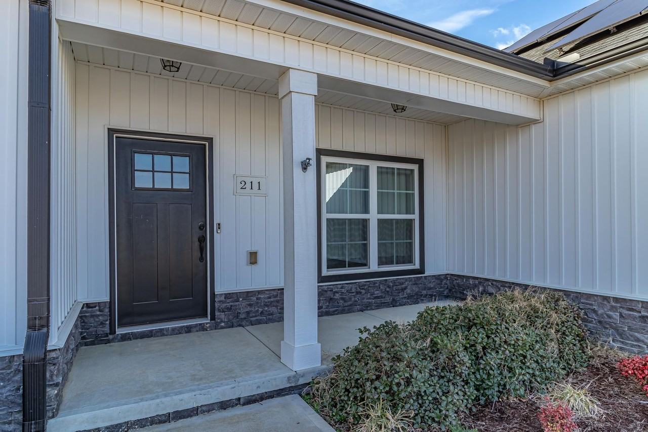 211 Shepherds Field Dr - Photo 3 of 27