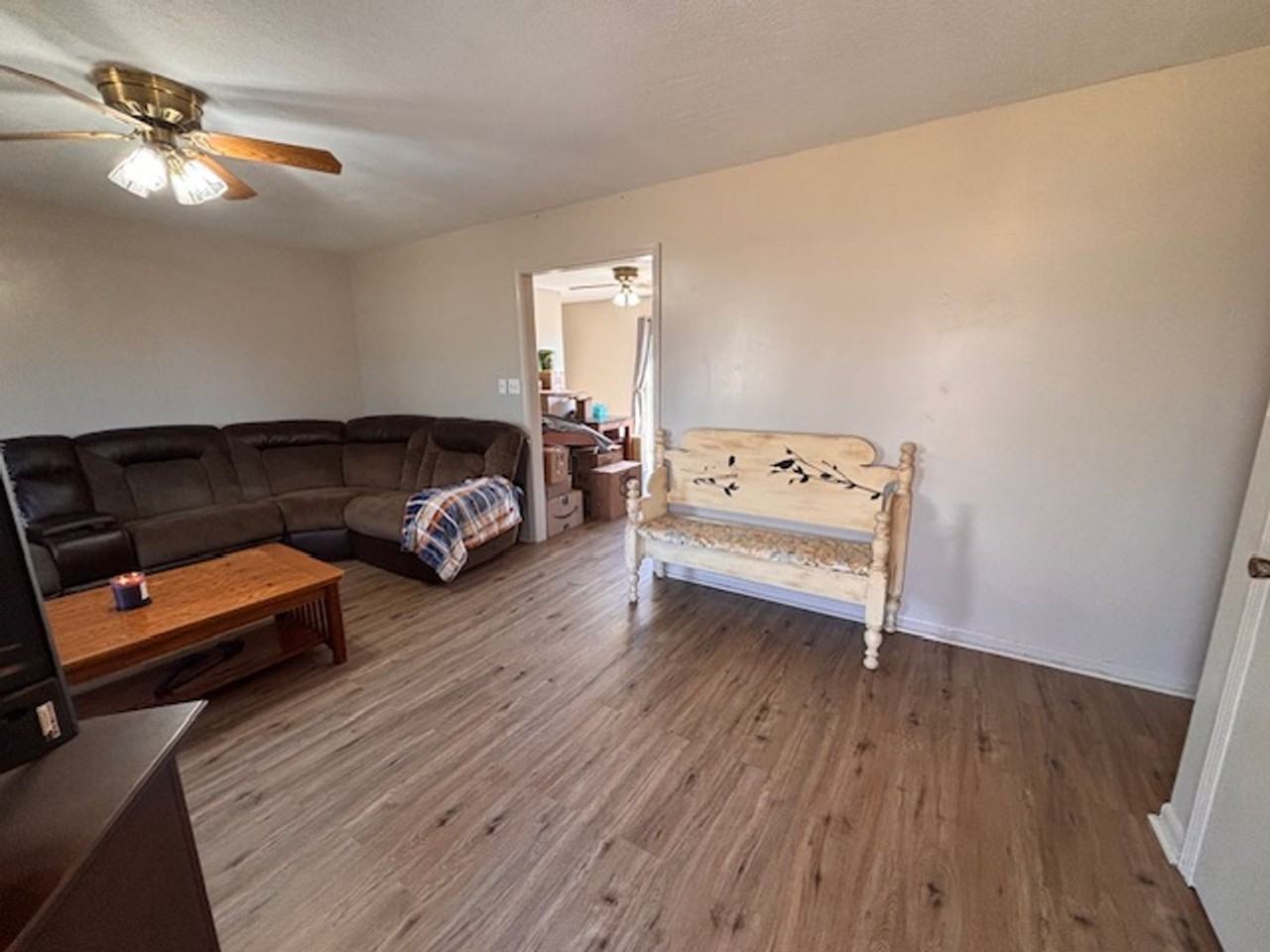 2422 Brookfield Dr - Photo 2 of 14