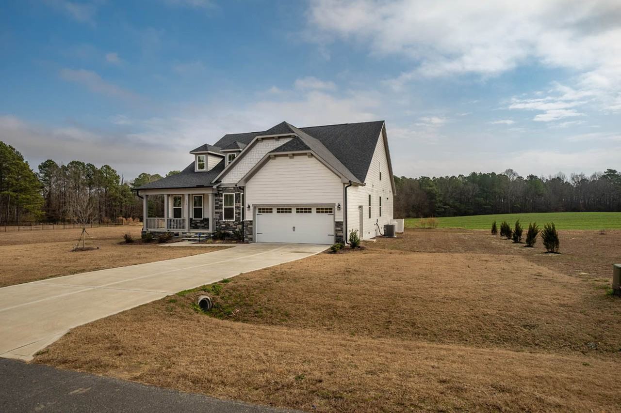 179 Castle Pond Way - Photo 6 of 50
