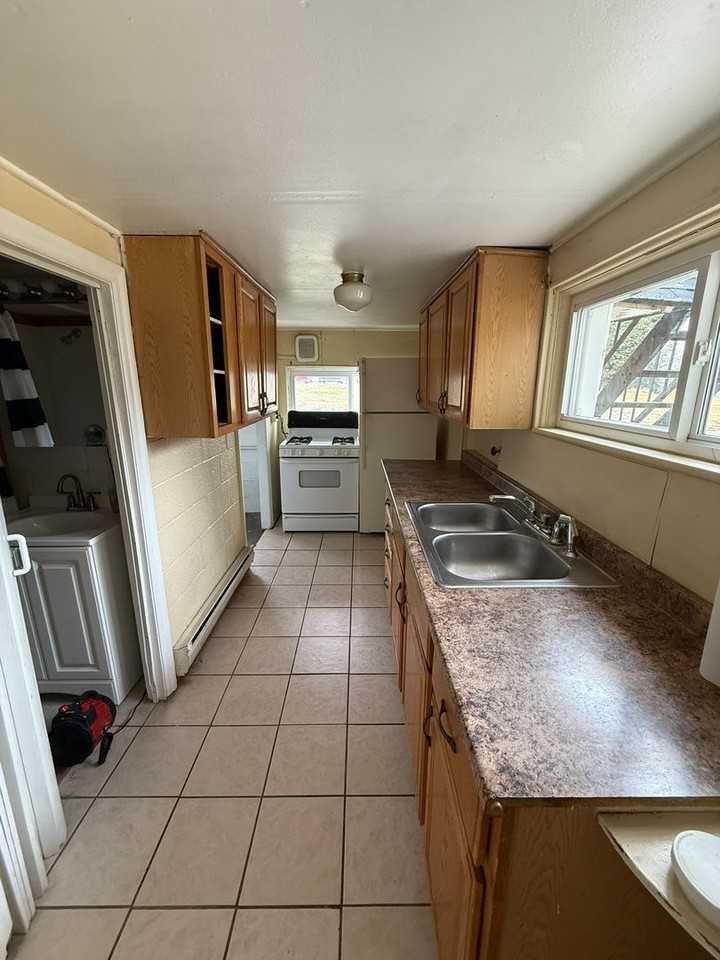 235 W Main St - Photo 5 of 10