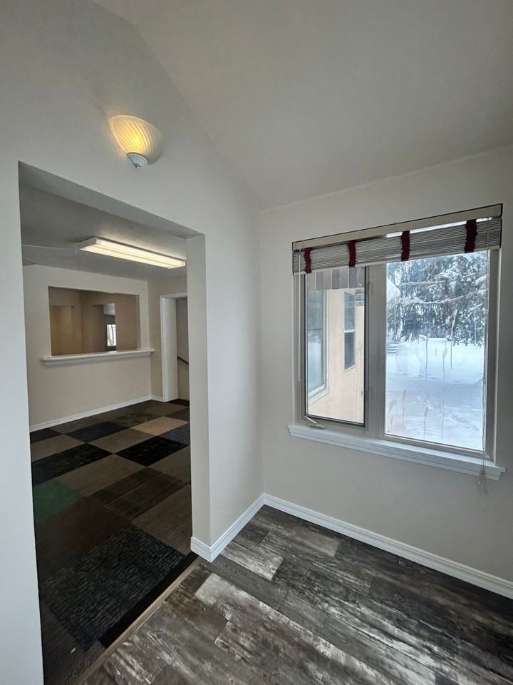 1114 W Main St - Photo 3 of 42