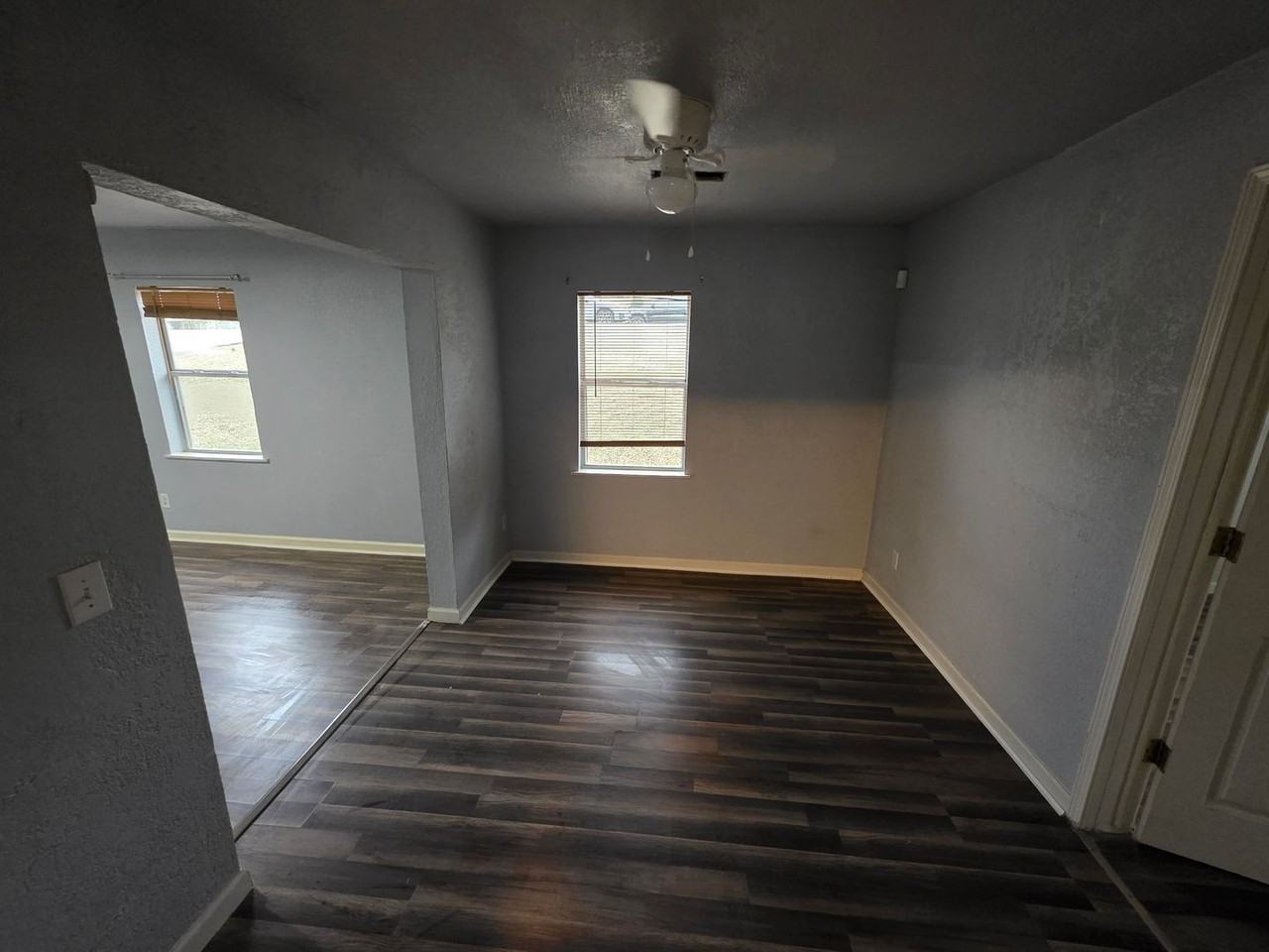 154 E Meadow St - Photo 4 of 9