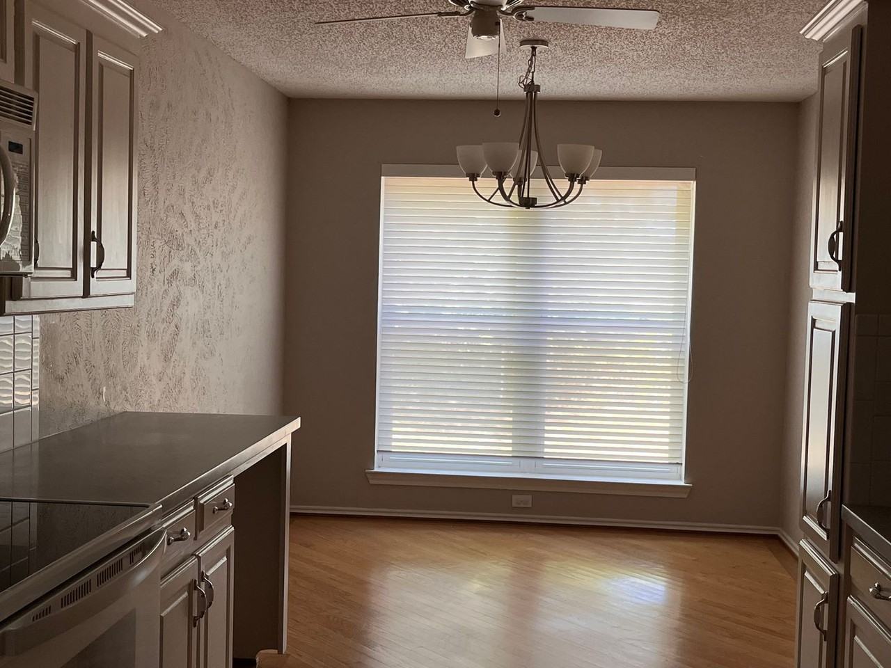 6332 Orchard Hill Dr - Photo 6 of 26