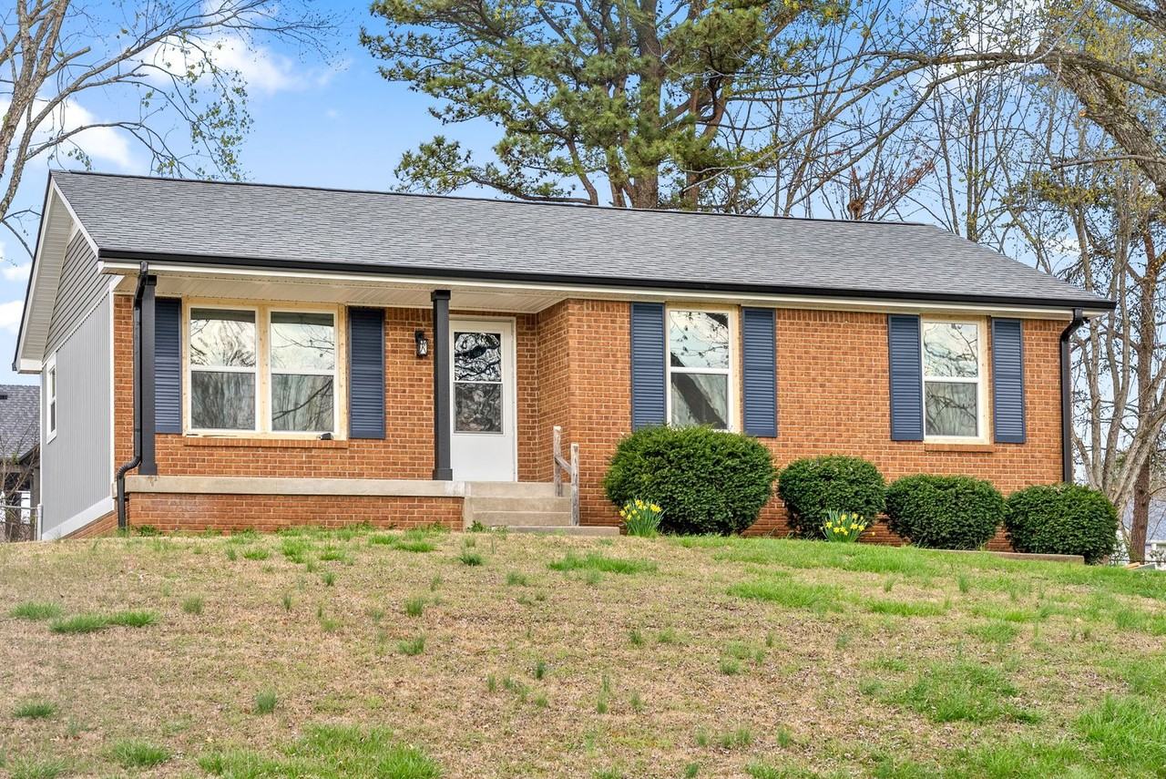 2214 Glory Dr - Photo 2 of 26