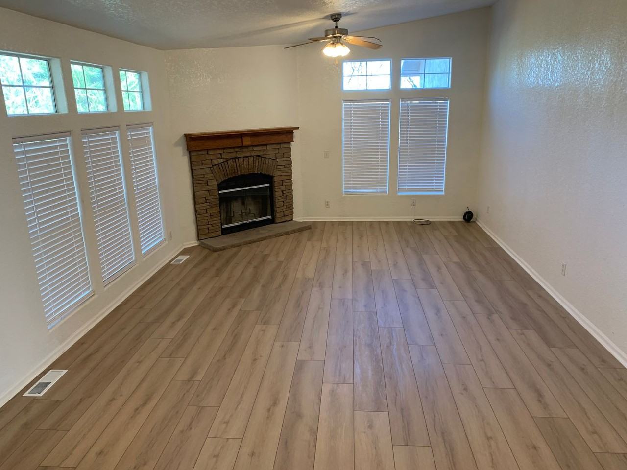 5524 W Grayson Rd - Photo 3 of 19