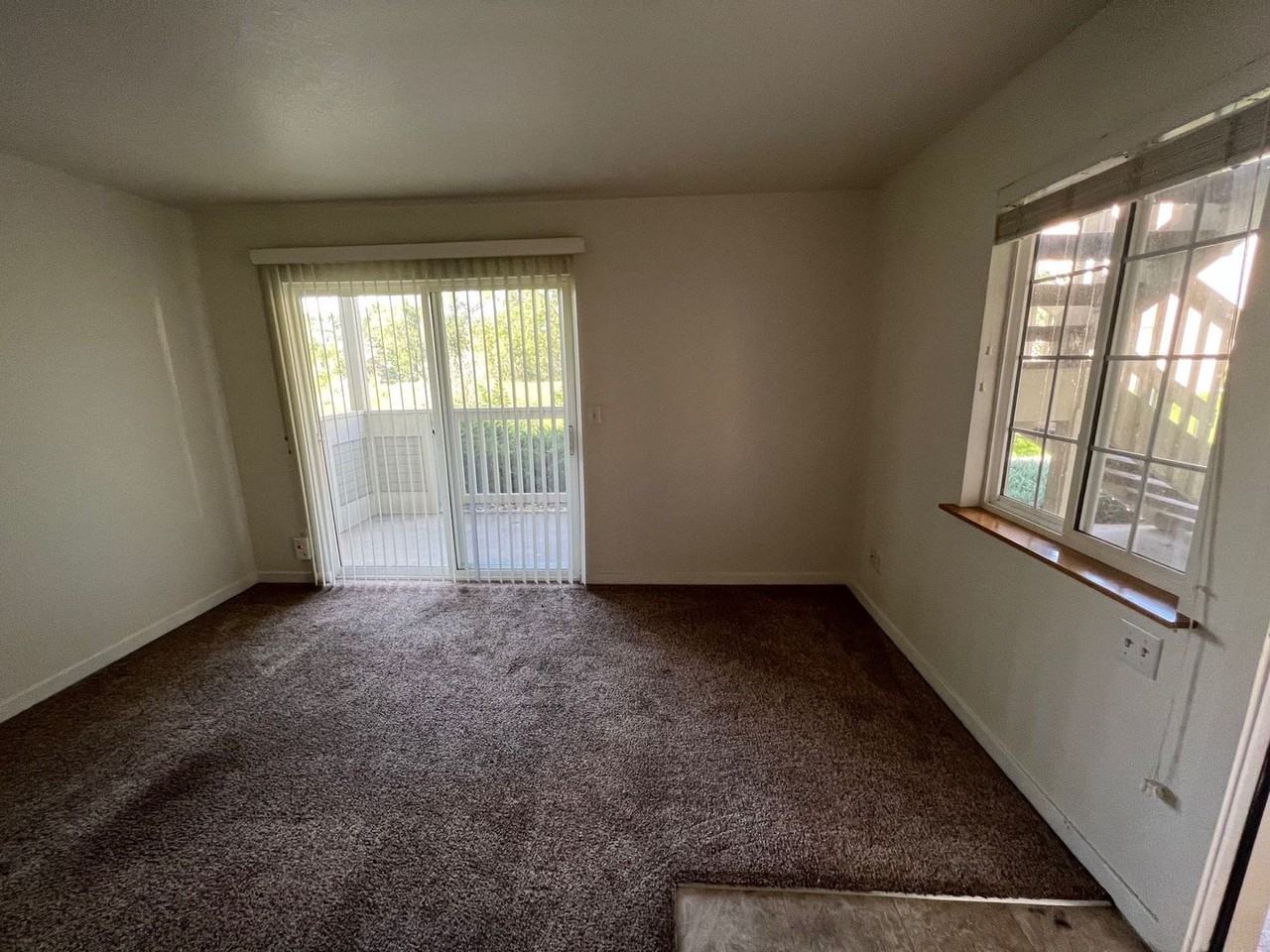 1225 W Prospect Rd #T64 - Photo 7 of 15