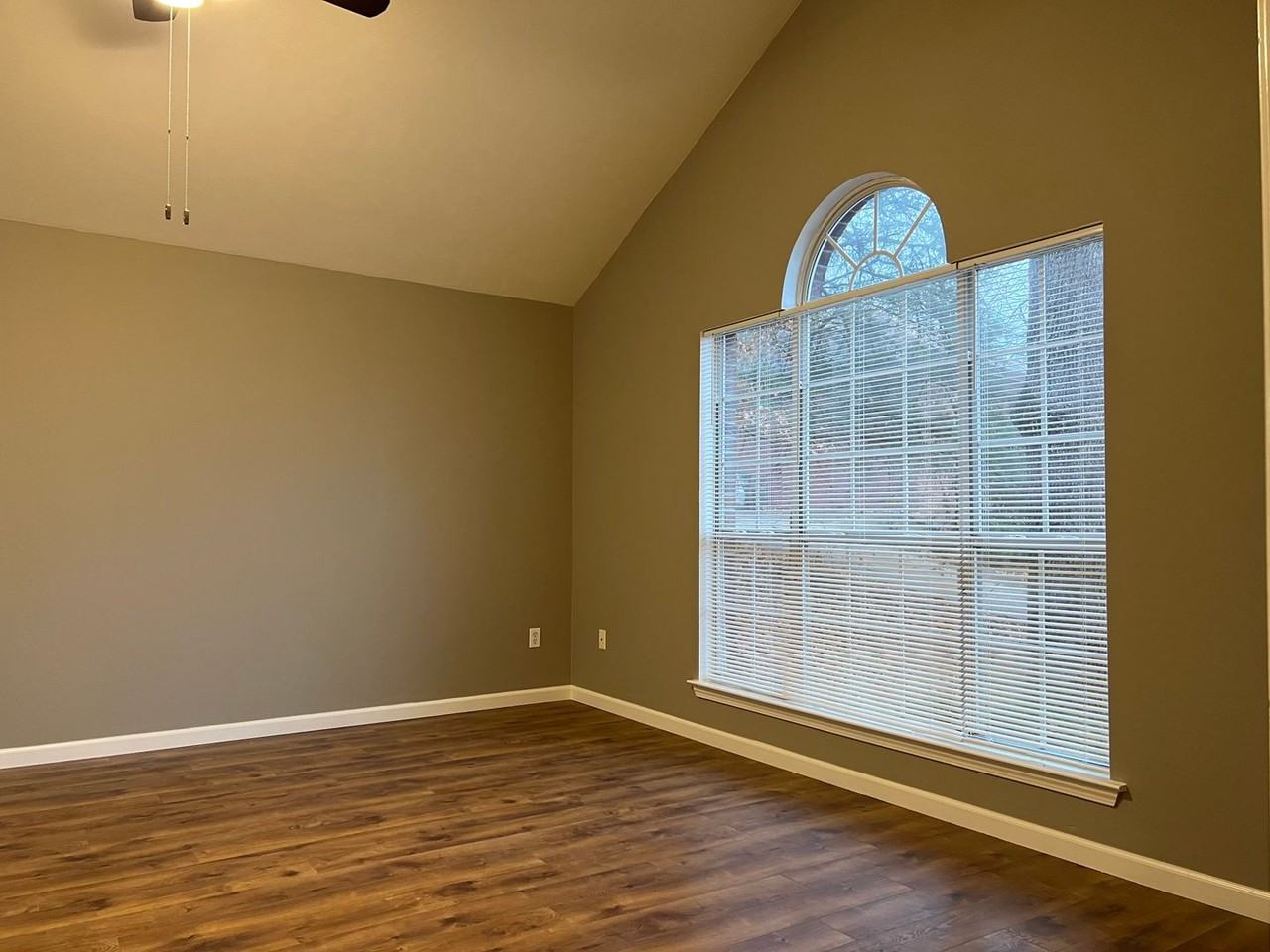 2595 Jayme Cir - Photo 2 of 20