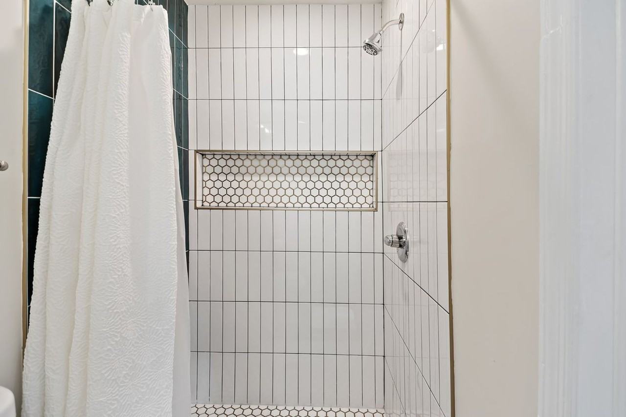 1301 E 67th St - Photo 5 of 28