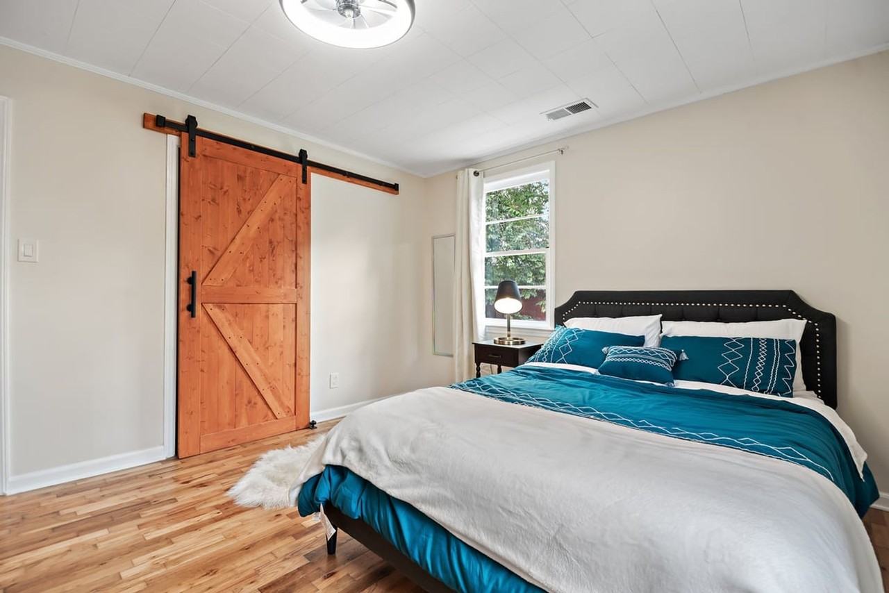 1301 E 67th St - Photo 7 of 28