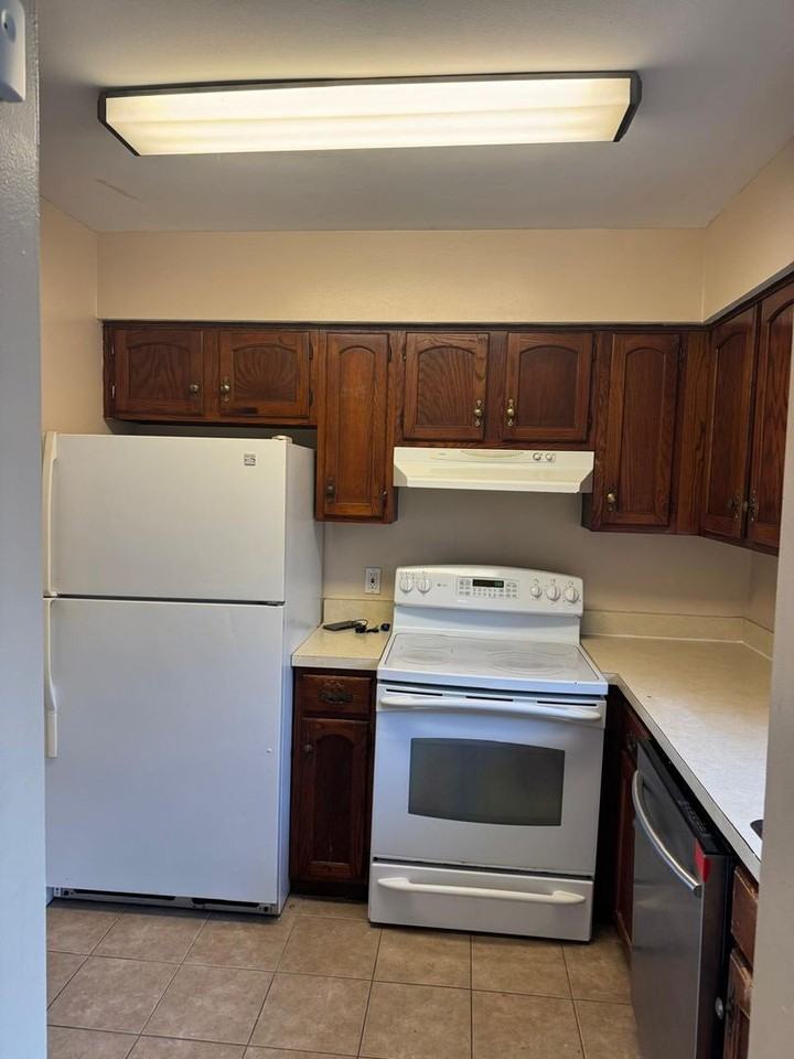 4104 Fairhaven Ave - Photo 3 of 14