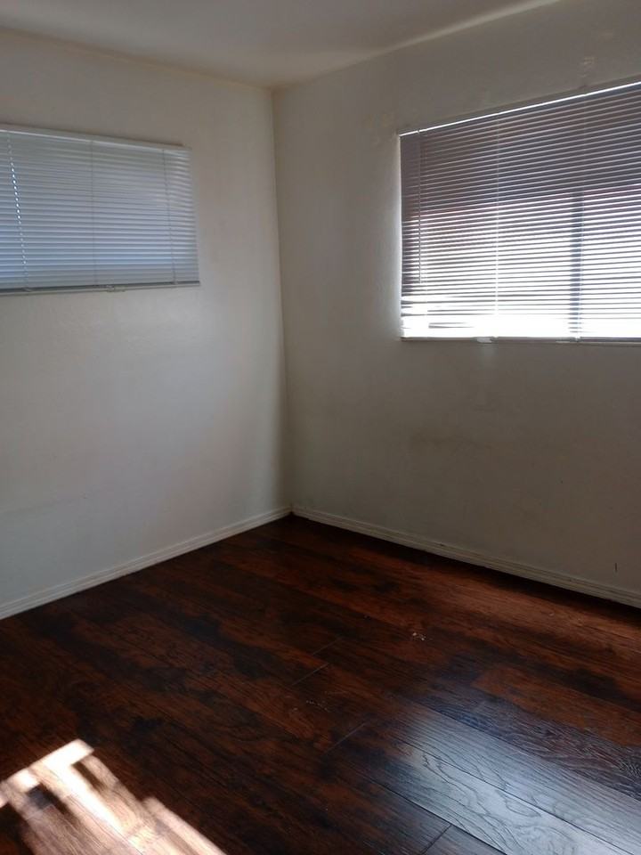 1208 E Virginia Way - Photo 4 of 4