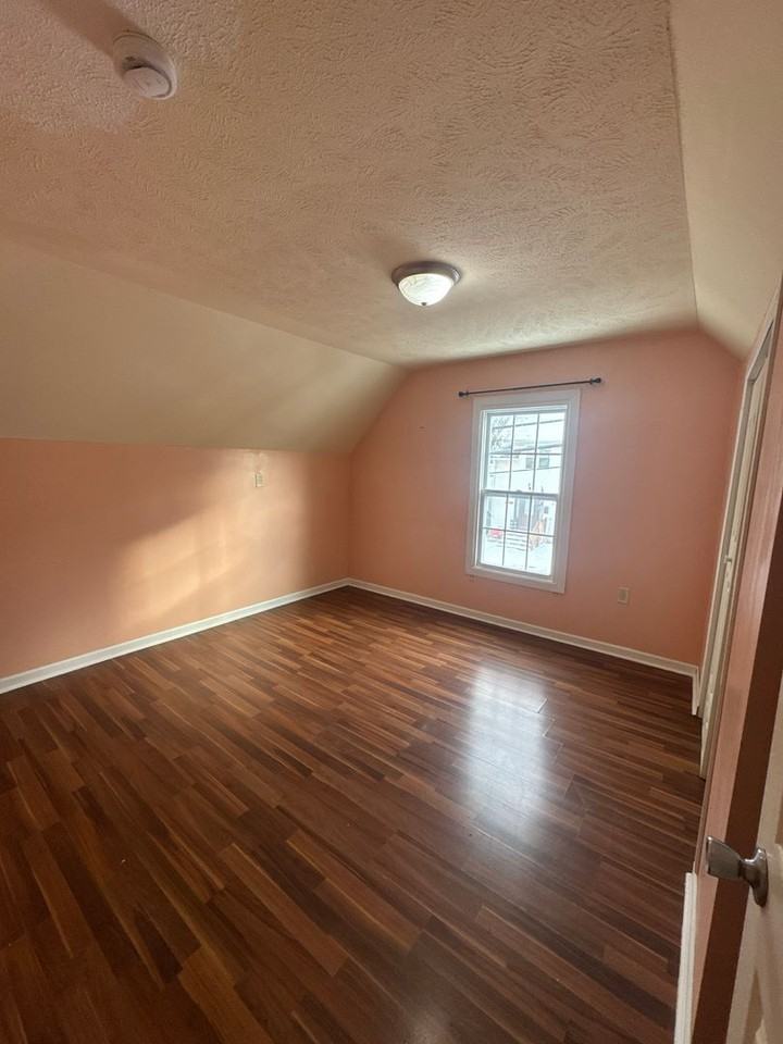1251 Lafayette Ave Ne - Photo 2 of 11