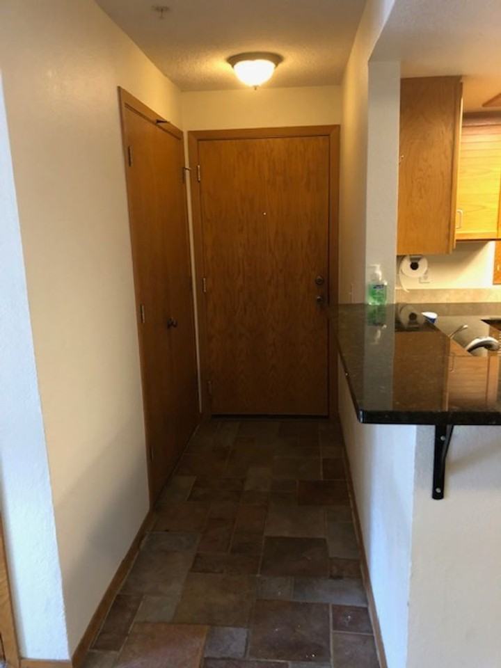 2800 Sundown Ln - Photo 7 of 32