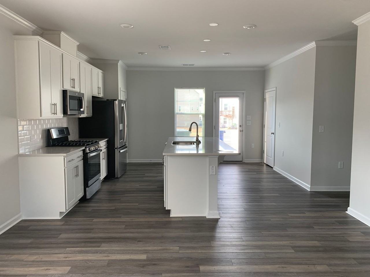 2471 Tonoloway Dr - Photo 3 of 30