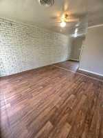 featured image of 410 W Tennis St